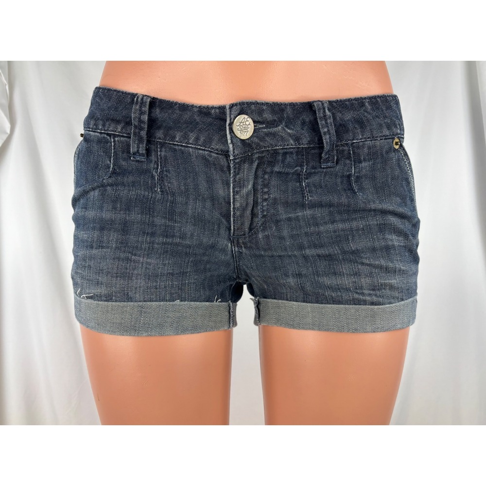 American Eagle Low Rise Cuffed Jean Shorts Women's Dark Wash 100% Cotton 30x2.5 - Picture 15 of 15